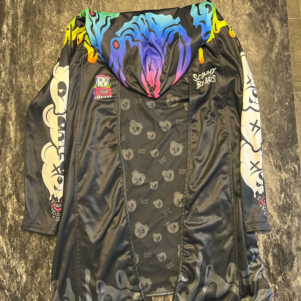 Scummy Bears THIRD 3Y3 SKREAM (JAWBREAKER) Cloak – Size Small – Like New